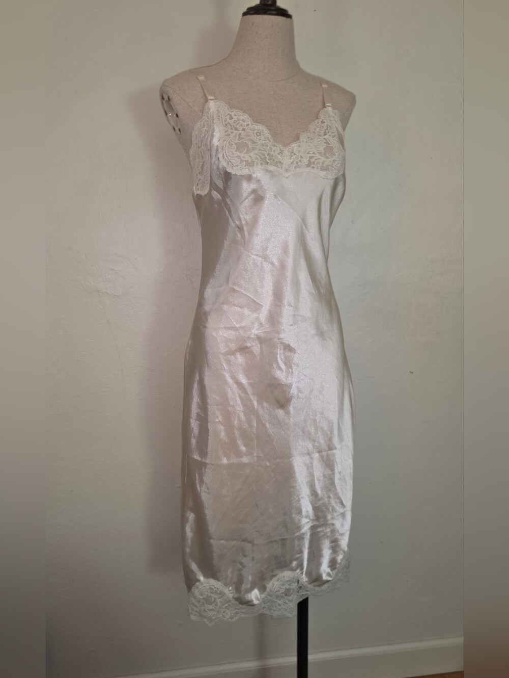 Vintage Wondermaid 1960s Ivory White Lace Trim Cami Slip Negligee